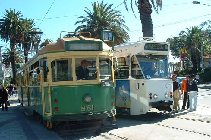 Yarra Trams W class 881